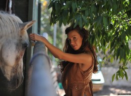 Amatorka uwielbia konie (13)