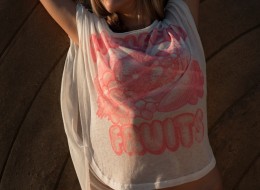 Różowe majtki i biały stanik (11)