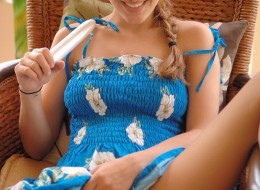 Amatorka w sukience niebieskiej (12)