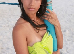 Brazylijska dupeczka naga na plaży (12)