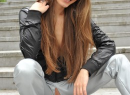 Dziura w spodniach (9)