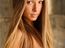 Piękna nastolatka z cipką (10)