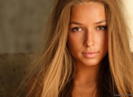 Piękna nastolatka z cipką (9)