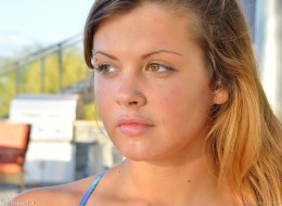 Puszysta amatorka nago (2)