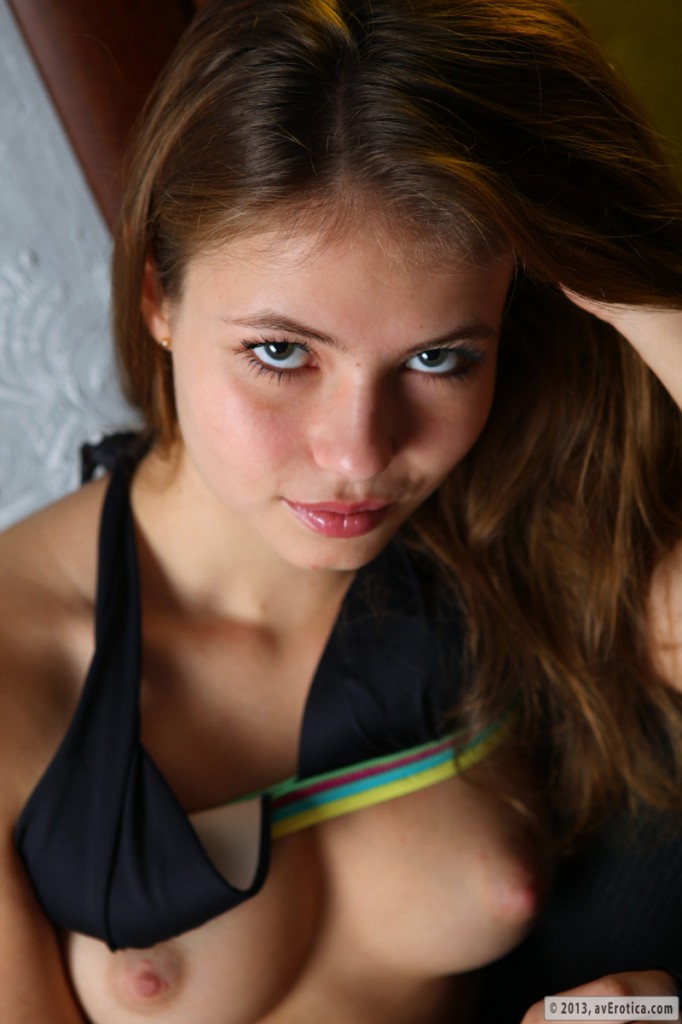 Małolata siedzi (7)