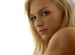 Nieskazitelna seks blondynka (1)