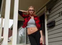 W okularach i leginsach (6)