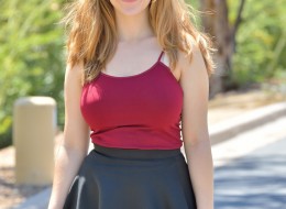 Młoda cyce jak milf (10)