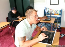 Pani profesor lubi stawiać pałę (12)