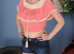 Naga młoda cipucha (14)