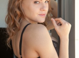 Piękna cycata i stylowa (4)