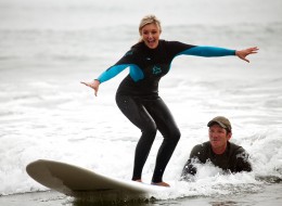 Śliczna surferka (7)