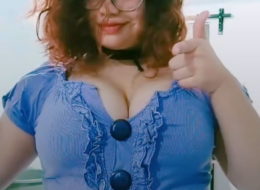 TITFUCKING GIRL NATURAL BOOBS