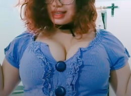 TITFUCKING GIRL NATURAL BOOBS