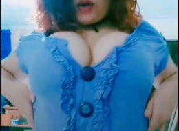 TITFUCKING GIRL NATURAL BOOBS